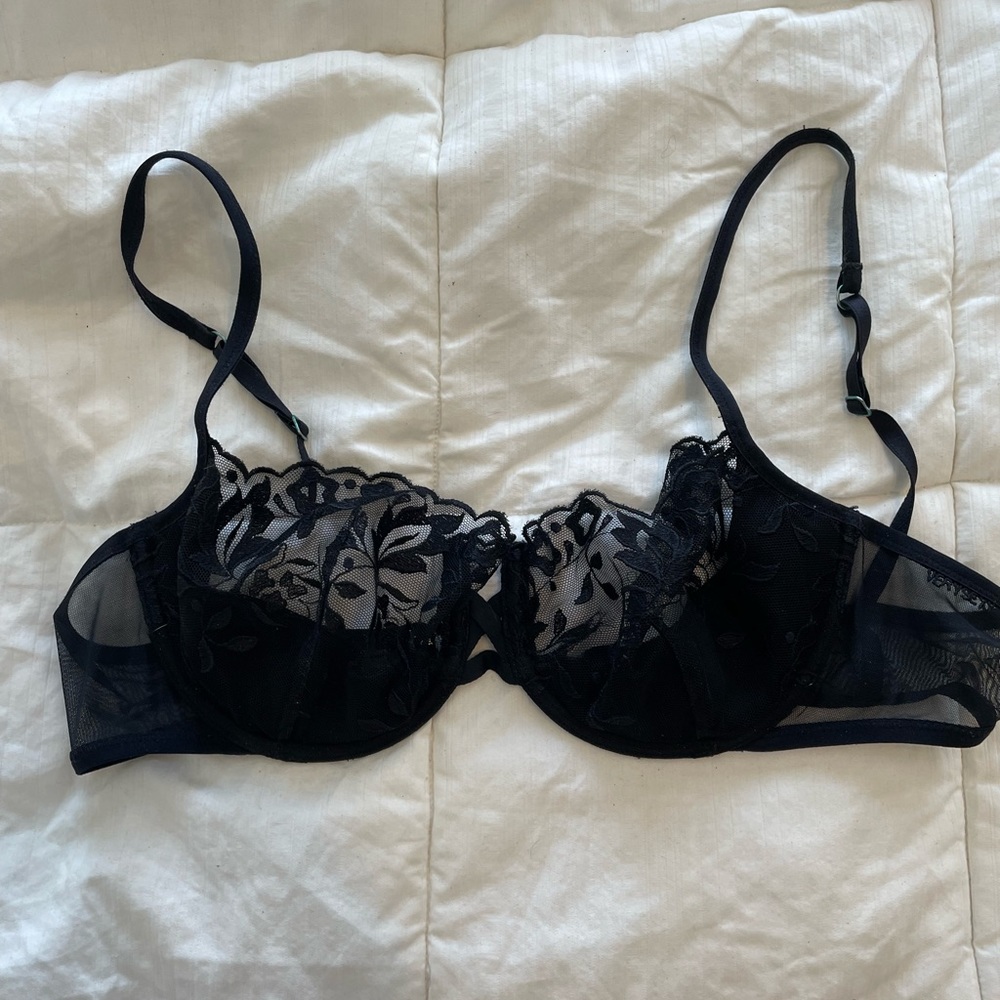 Victoria’s Secret Very Sexy Demi Bra 36C